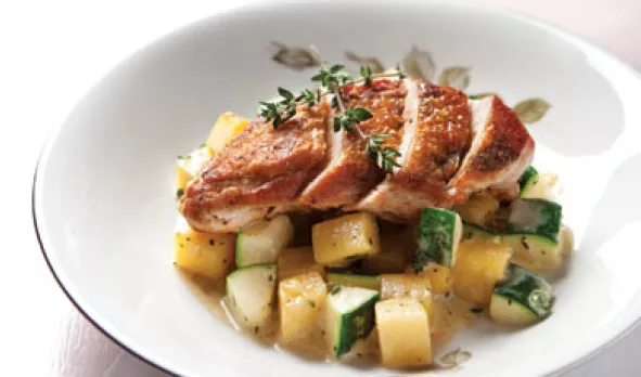 Parelhoenfilet in witte wijnsaus